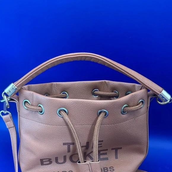 Marc Jacobs Tan Bucket Leather Shoulder Bag